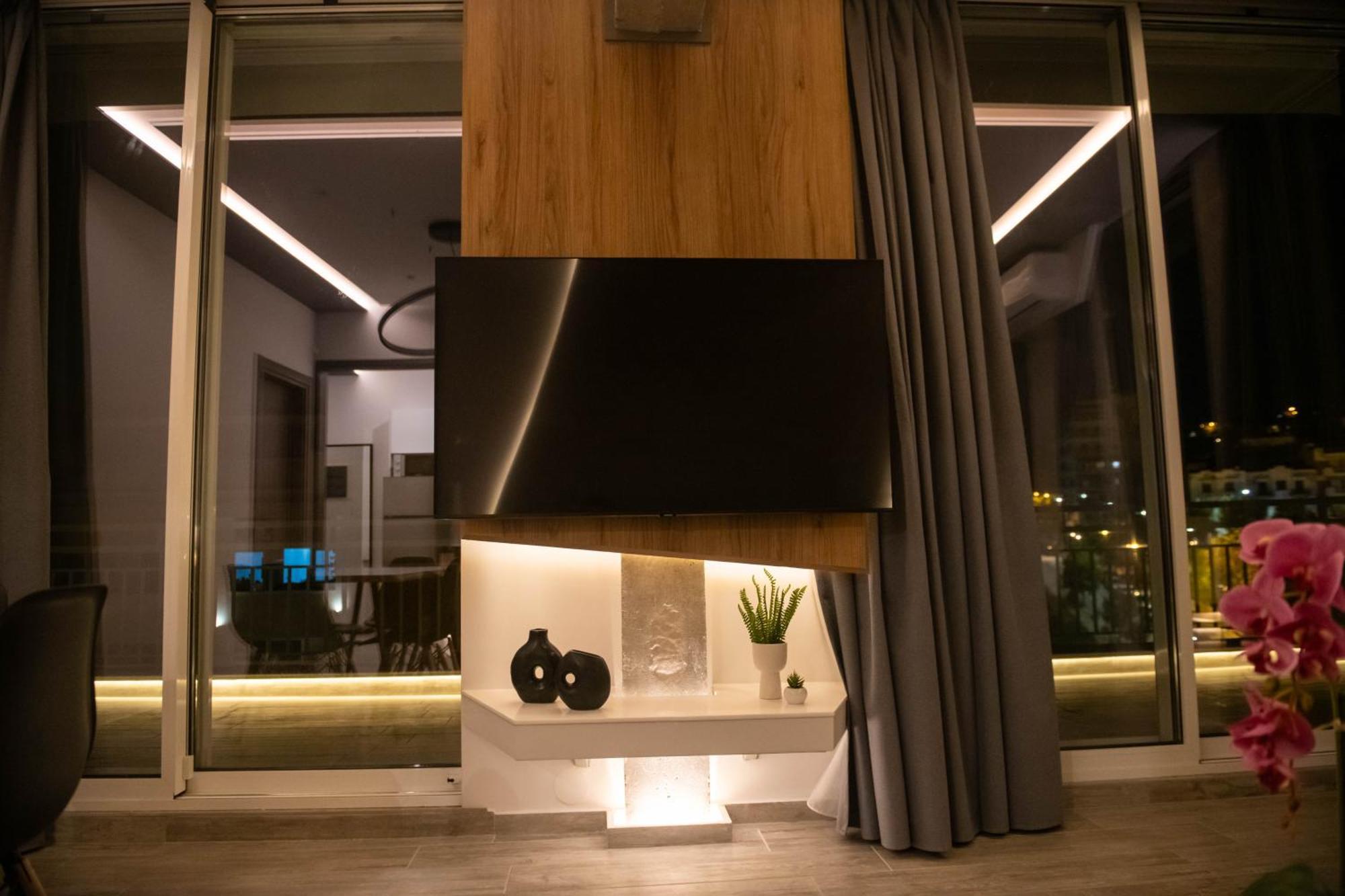 Apartment Skia Luxury Living Above The Walls Thessaloniki