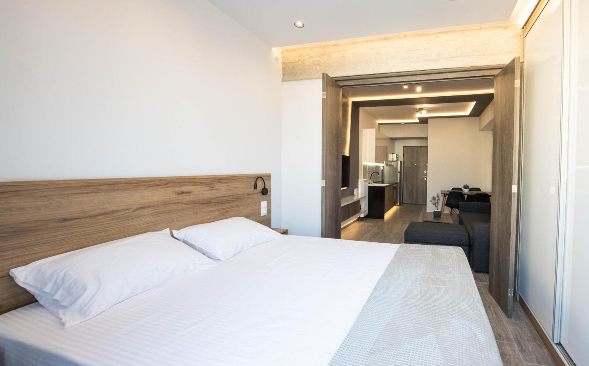 Skia Luxury Living Above The Walls *