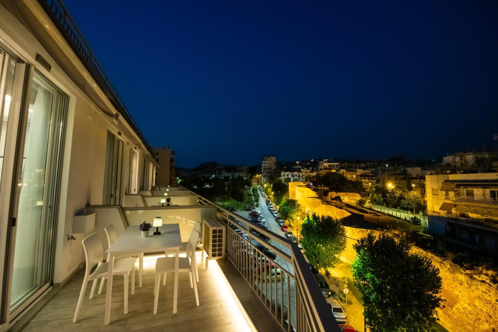 Apartment Skia Luxury Living Above The Walls Thessaloniki