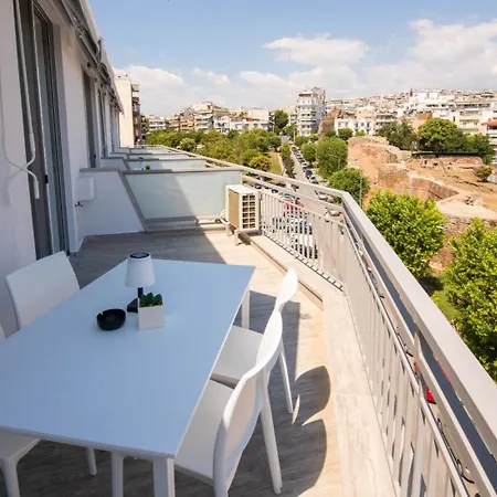 Skia Luxury Living Above The Walls Soluň Exteriér fotografie