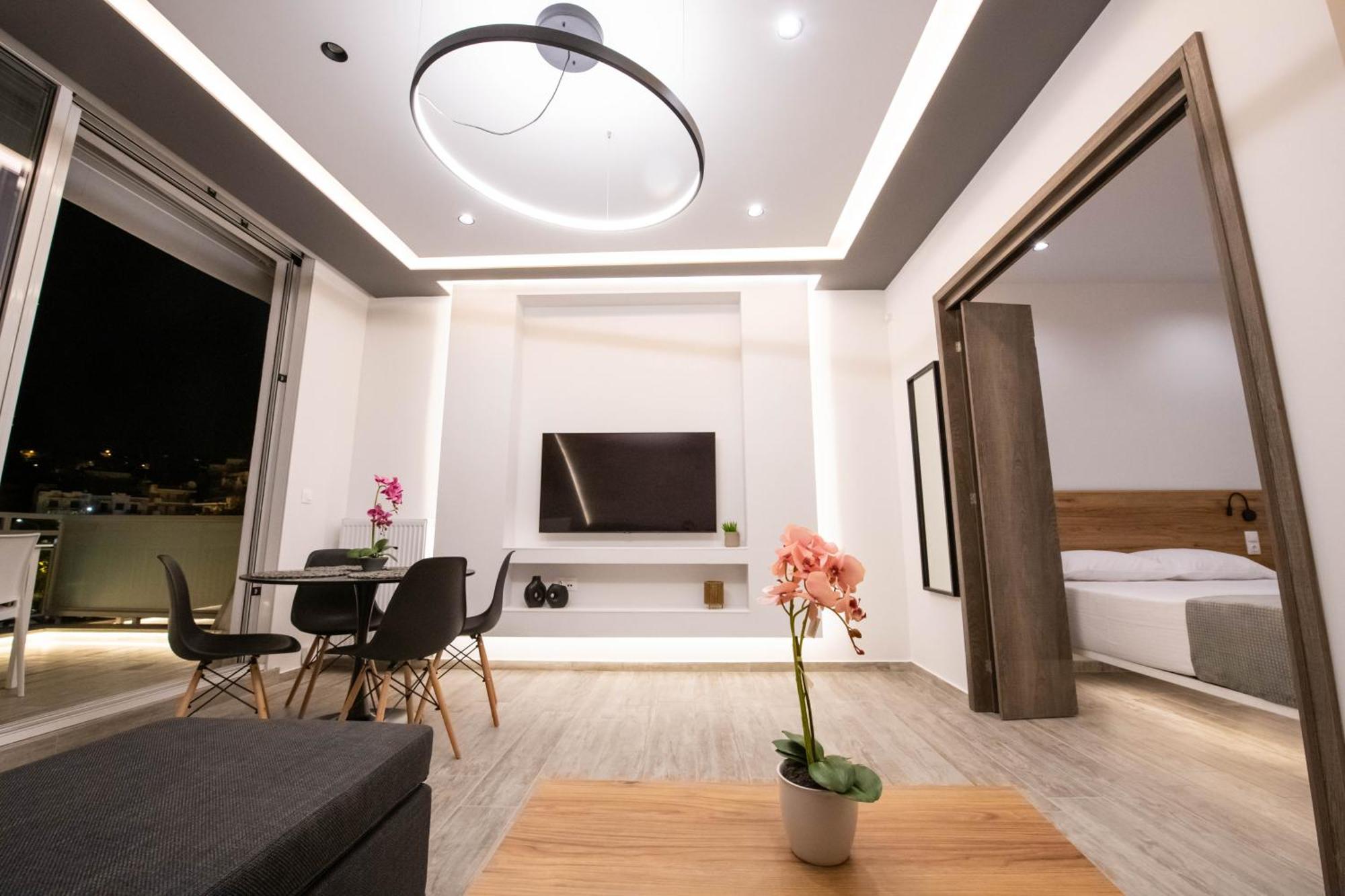 Skia Luxury Living Above The Walls Apartmán *